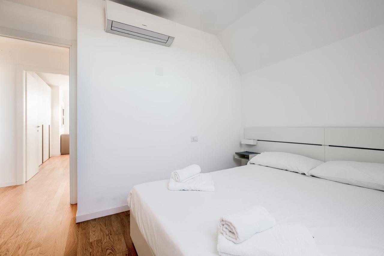 Modern Apt With Terrace, Wifi & Ac 밀라노 외부 사진