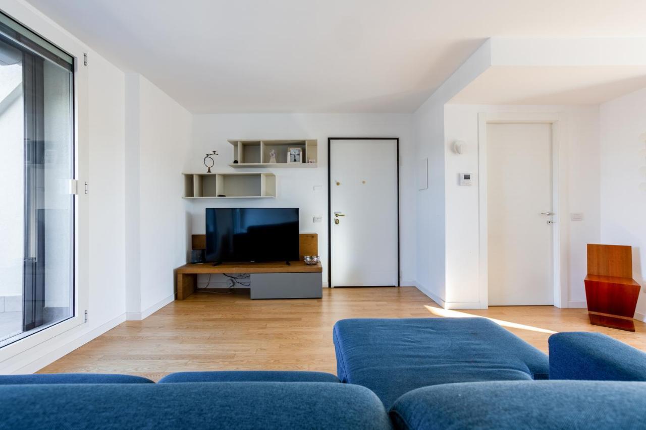 Modern Apt With Terrace, Wifi & Ac 밀라노 외부 사진